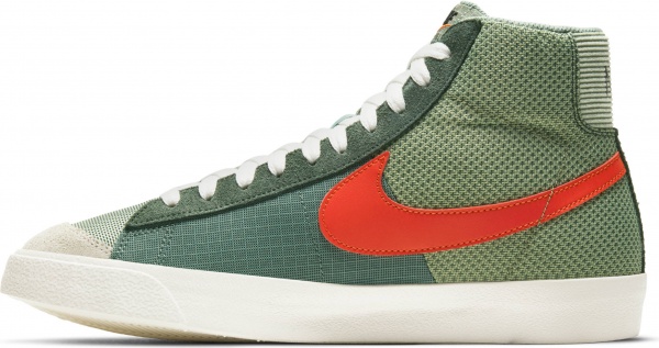 Кросівки Nike Blazer Mid '77 Patch DD1162-300 р.US 9,5 зелений