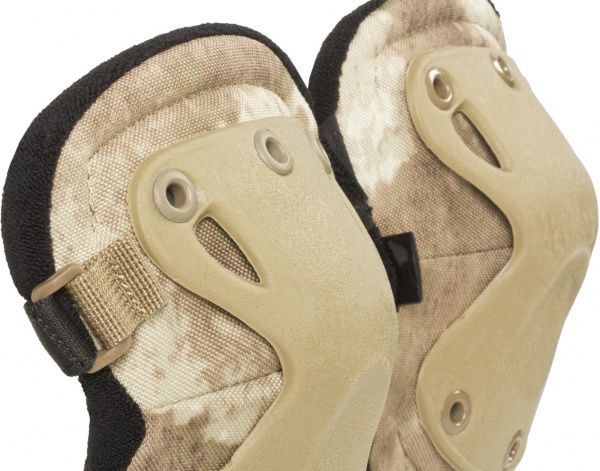 Наколенники тактические Camo E15627AT