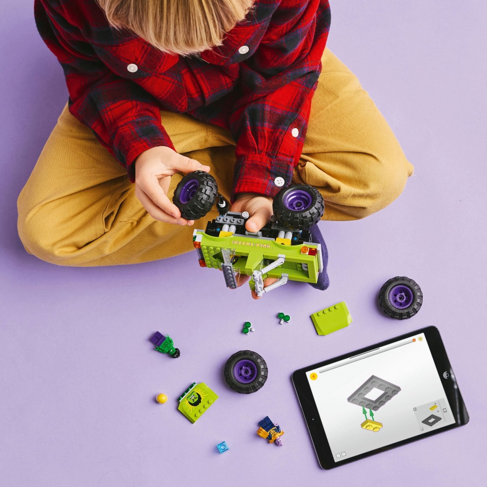 Конструктор LEGO Super Heroes Marvel Грузовик Халка против Таноса 76312