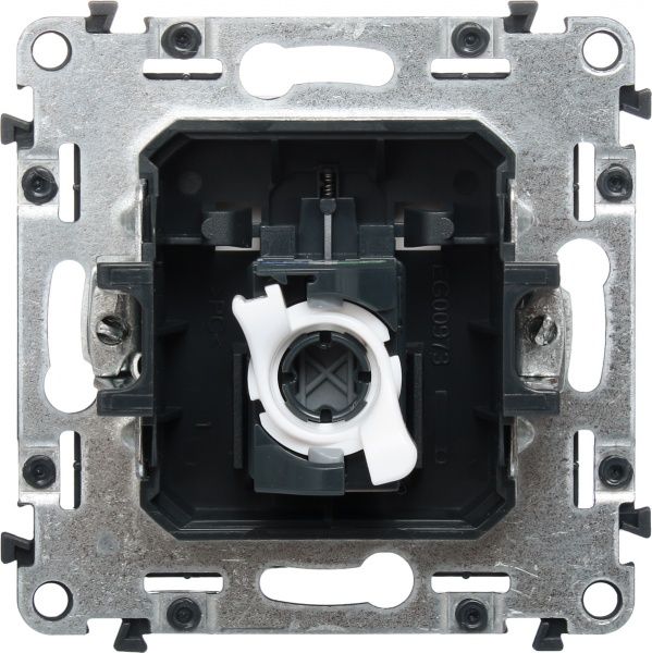 Розетка комп’ютерна Legrand Life білий 753440