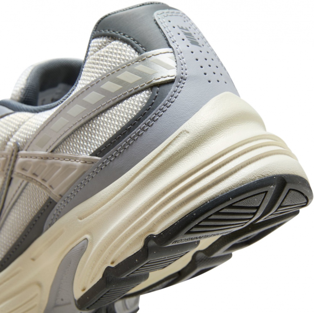 Кроссовки мужские Nike INITIATOR HQ1179-001 р.42,5 серые