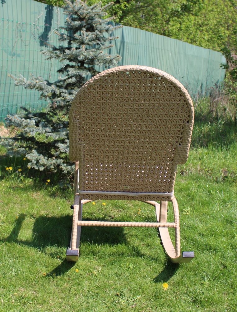 Крісло-гойдалка GreenGard плетене Relax (бежева+подушка бежева)