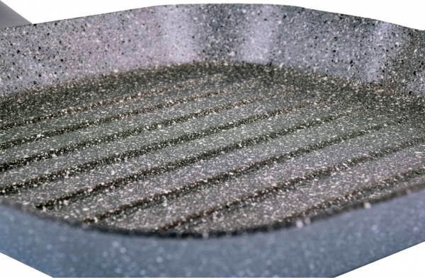 Сковорода-гриль Mineralia Induction 28х28 см TVS