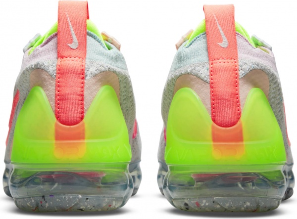 Кросівки Nike W AIR VAPORMAX 2021 FK DH4088-002 р.39 різнокольоровий