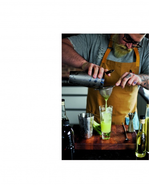 Книга Рич Вудс «КОКТЕЙЛІ ВІД @the_cocktailguy» 978-617-7853-98-4