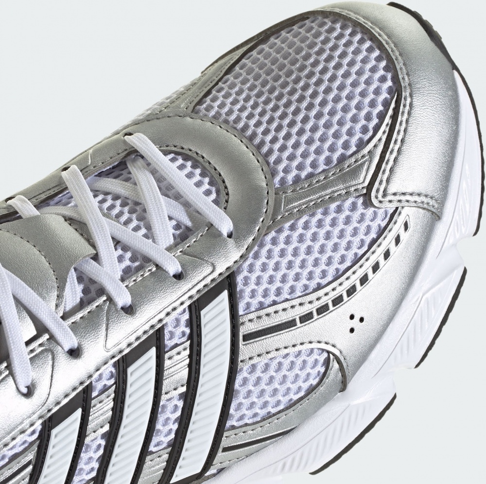 Кросівки чоловічі Adidas TECHNOCHAOS 2000 FTWWHT/FTWWHT/CBLACK HQ7282 р.42 2/3 сірі