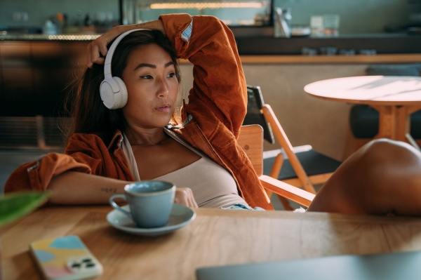 Навушники бездротові JBL Tune 520BT white (JBLT520BTWHTEU) 