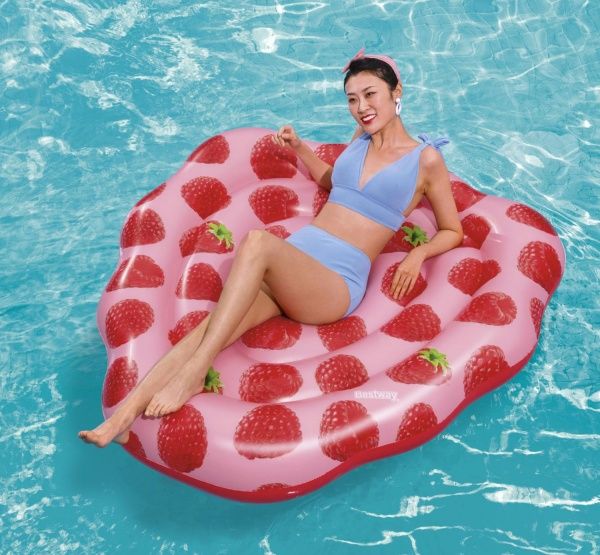 Матрас надувной Bestway с запахом малины 165х151 см разноцветный