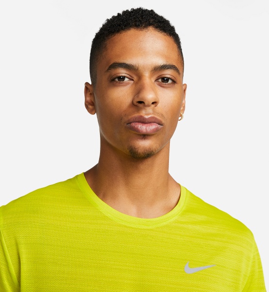 Футболка Nike DF MILER BREATHE SS DX0874-308 р.XL жовтий