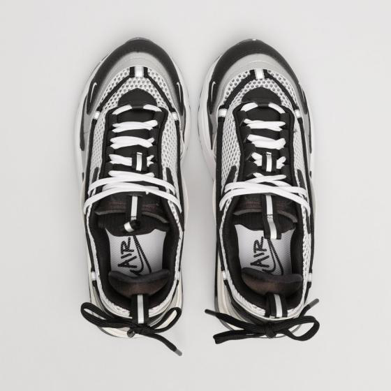 Кросівки Nike W AIR MAX FURYOSA NRG DC7350-001 р.38,5 чорний