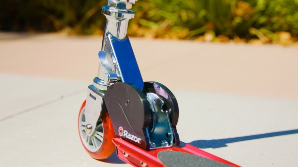 Самокат Razor S Sport красный 206052 