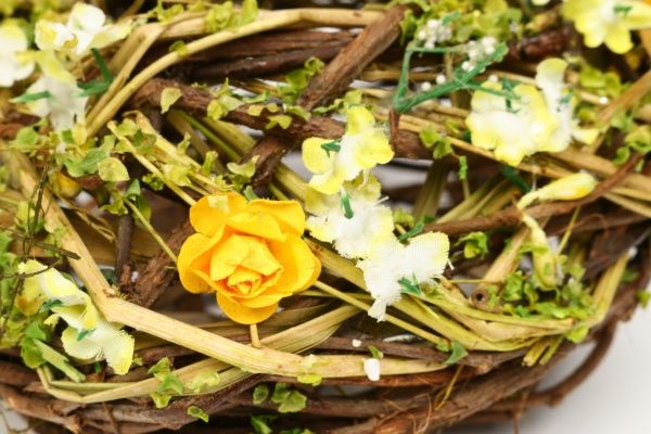 Венок-подсвечник обплетенный бело-зеленый 18х10 см