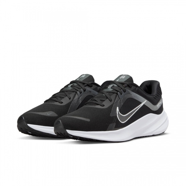 Кроссовки Nike NIKE QUEST 5 DD0204-001 р.43 черный
