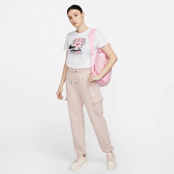 Футболка Nike W NSW TEE SS VDAY DN5878-100 р.XS білий