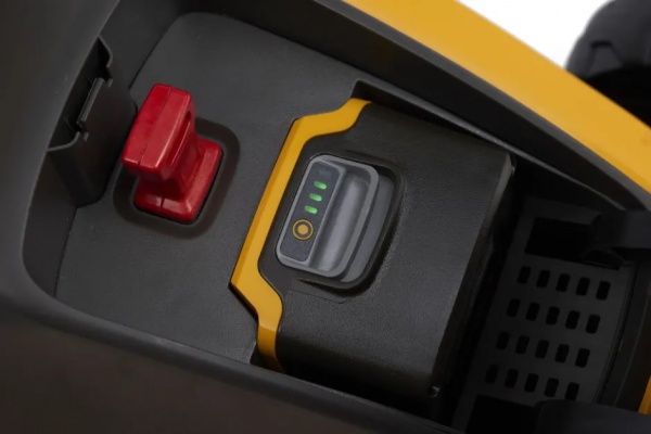 Газонокосарка акумуляторна Stiga Collector132eKit