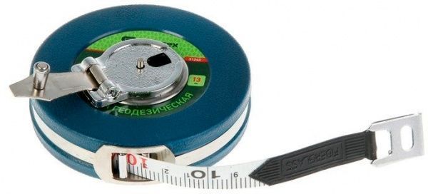 Рулетка СИБРТЕХ геодезическая, закрытый корпус, фиберглассовая лента 31260 10 м x 13 мм