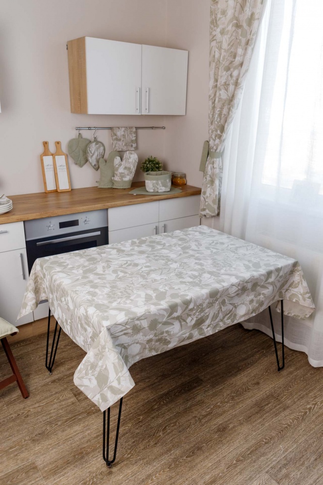 Скатерть Herbs Plants 133x220 см La Nuit