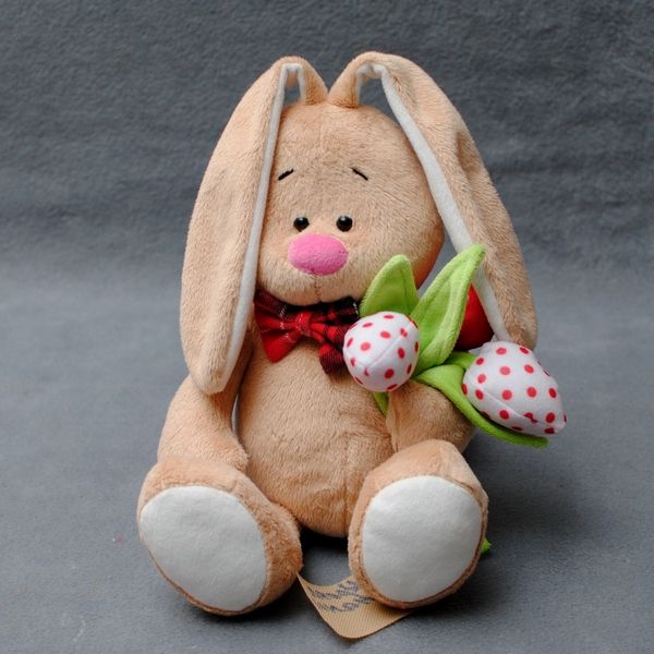 М'яка іграшка Stip Зайка кроха с тюльпанами 35 см