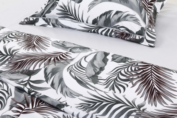 Комплект постельного белья Marburg 1,5 белый с принтом La Nuit (без простыни) 