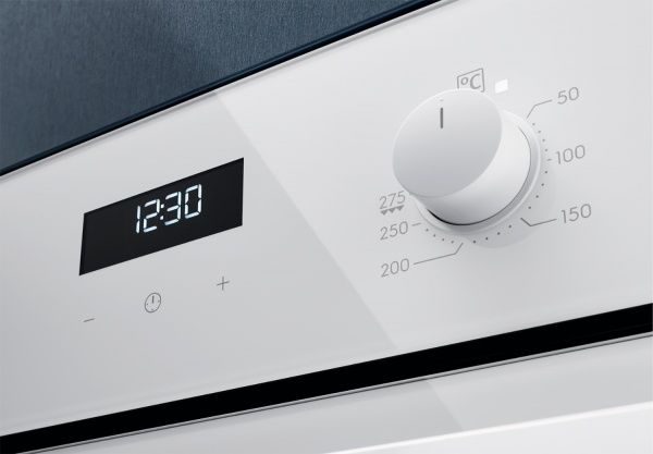 Духова шафа Electrolux OKD5C51V