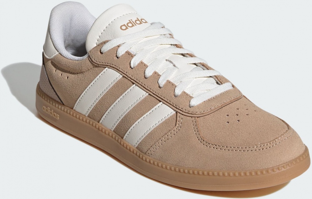 Кросівки жіночі Adidas BREAKNET SLEEK WARSAN/CWHITE/GUM3 IH1370 р.38 2/3 бежеві
