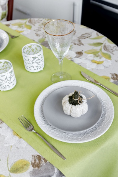 Доріжка (ранер) Квітка зелена однотон 40x140 см La Nuit 