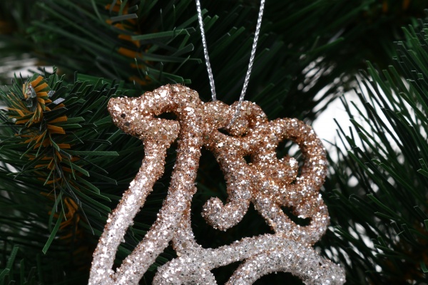 Подвеска пластиковая Global Treasure Олень контурный 10 см в ассортименте M1901009-R2H6/2