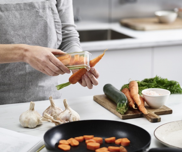 Нож для чистки овощей с резервуаром Gadgets зеленый 1000964 Joseph Joseph 