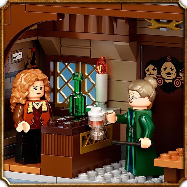 Конструктор LEGO Harry Potter Прогулянка до села Гоґсмід 76388