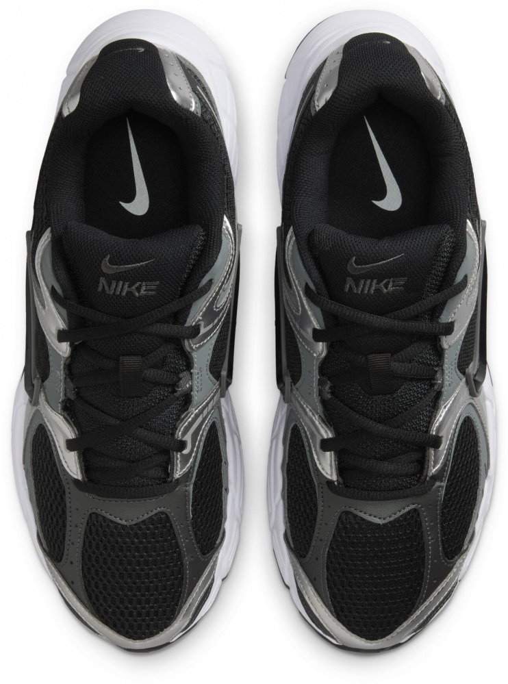 Кросівки Nike V5 RNR HJ5228-004 р.45