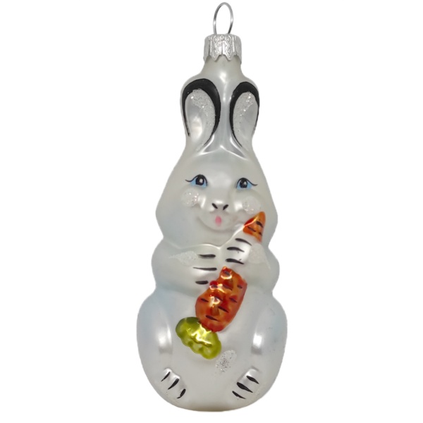 Іграшка на ялинку Зайчик з морквою білий 2100-8