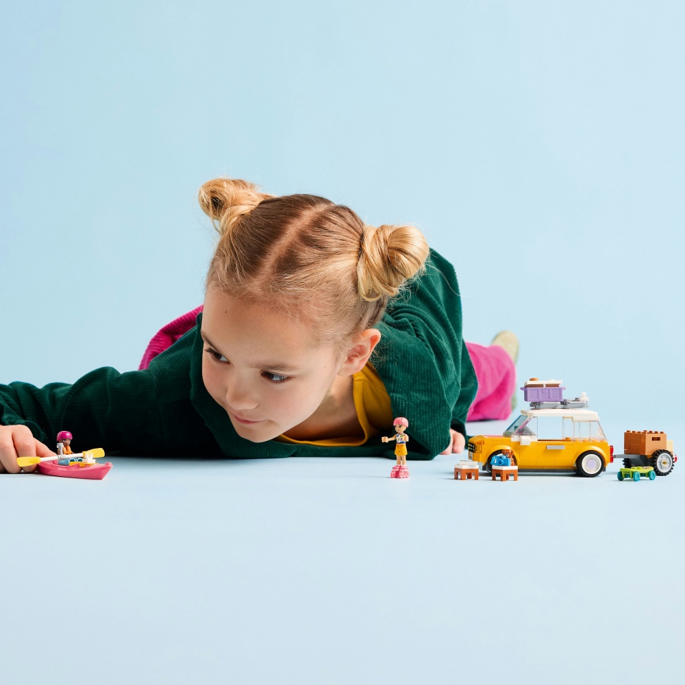 Конструктор LEGO Friends Автомобиль для путешествий с друзьями 42659