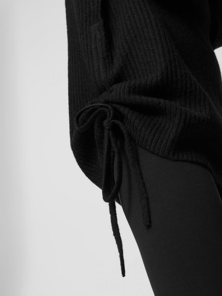 Свитшот Outhorn DRESS F066 OTHAW23TDREF066-20S р.M черный