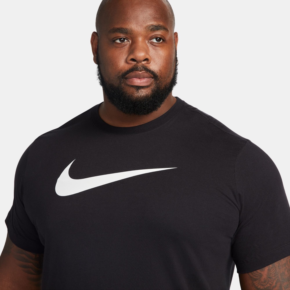 Футболка Nike M NSW TEE ICON SWOOSH DC5094-010 р.L чорний
