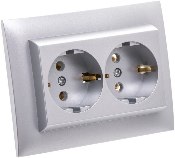 Розетка двойная с заземлением Efapel Logus 16 А 250 В без шторок алюминий 90331 TAL
