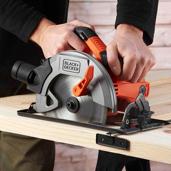 Пилка дискова Black+Decker CS1550