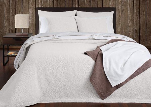 Покривало Burgau 230x260 см La Nuit пісочний 