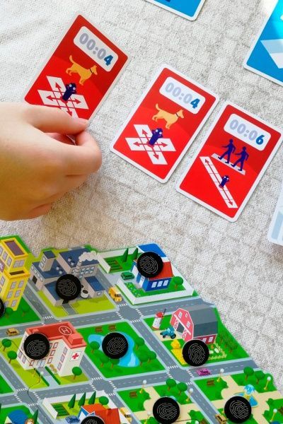 Игра настольная Tactic Школа шпионов 56263