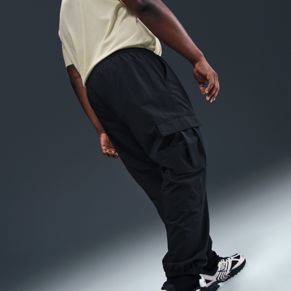 Брюки Nike M NK CLUB WVN CARGO PANT HJ1990-010 р. L черный