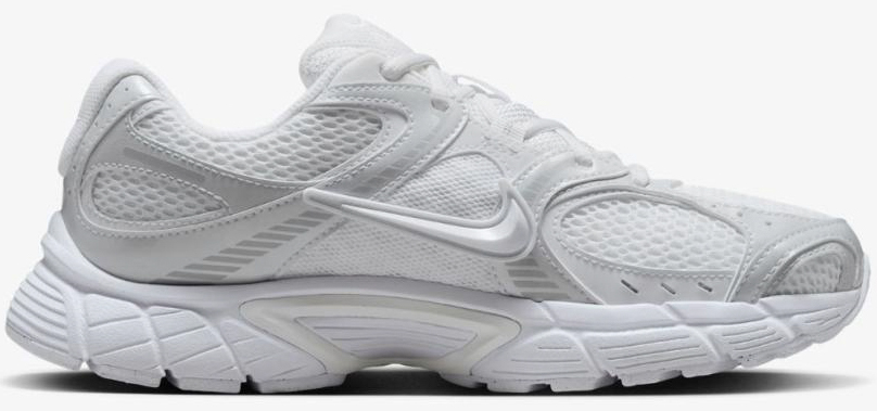 Кросівки жіночі Nike V5 RNR HQ7901-101 р.38 білі