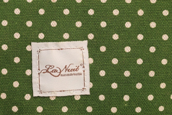 Скатерть Lucy Зеленый горошек 133x220 см зеленый La Nuit 