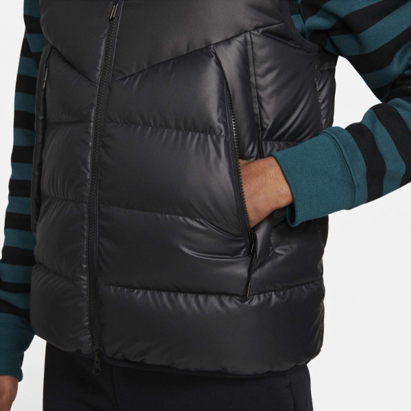 Жилет Nike LFC M NSW DWN FILL WR VEST DA9774-010 р.L черный