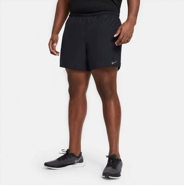 Шорты Nike M NK DF CHALLENGER SHORT 5BF CZ9062-010 р. M черный