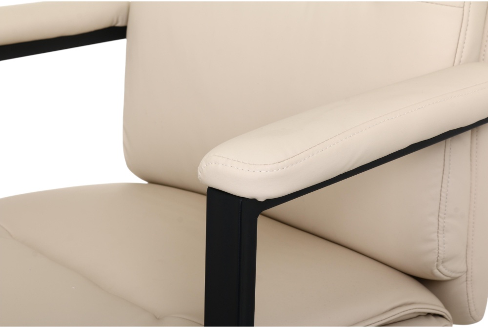 Крісло офісне Центр Меблів Кристоф Y-621-2 бежевий