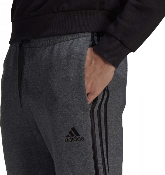 Брюки Adidas M 3S FL TC PT GK8826 р. S серый