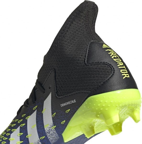 Бутси Adidas PREDATOR FREAK .3 FG J FY0613 р. UK 4,5 чорний