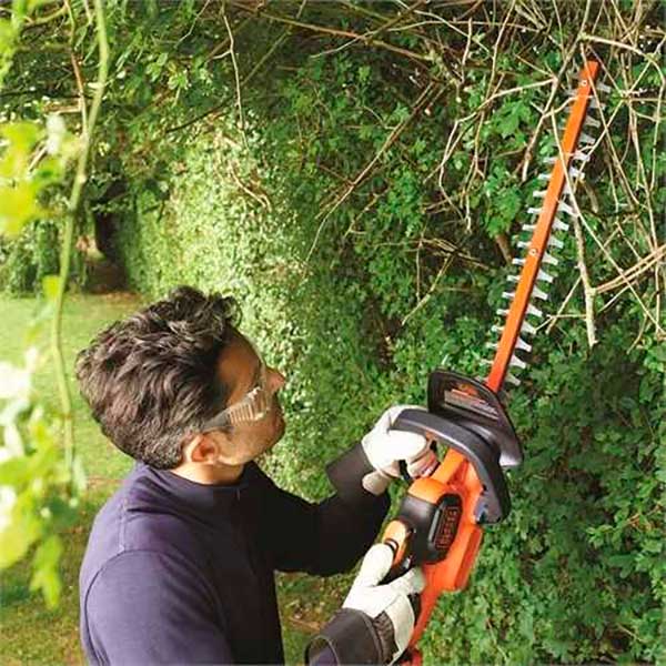 Кусторез аккумуляторный Black+Decker GTC18502PC