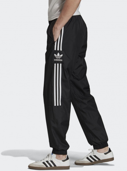 Штани Adidas RIPSTOP TP FM9886 р. L чорний