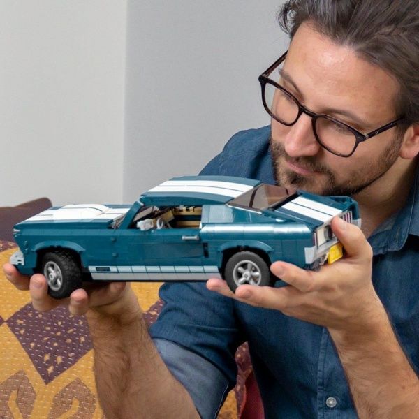 Конструктор LEGO Creator Ford Mustang 10265