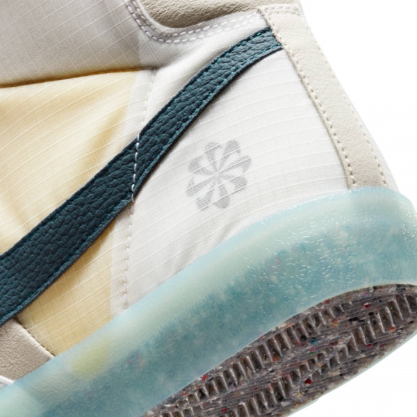 Кросівки Nike Nike Blazer Mid '77 DH4505-200 р.US 9 бежевий